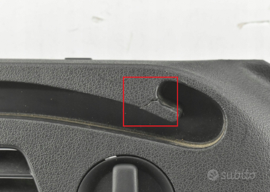 Cappelliera Audi Q3 - Perni bloccaggio