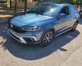 FIAT TIPO CROSS 1.6 MJ 130 CV in Garanzia