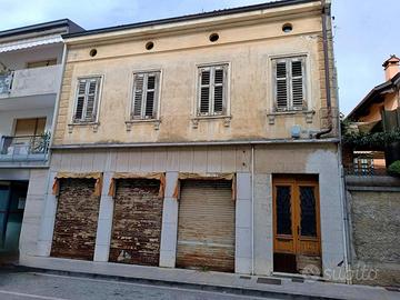 CASA DA RISTRUTTURARE IN CENTRO!