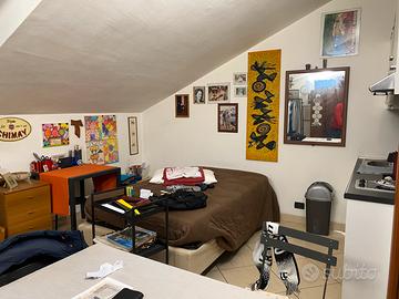 Affittiamo Monocamera