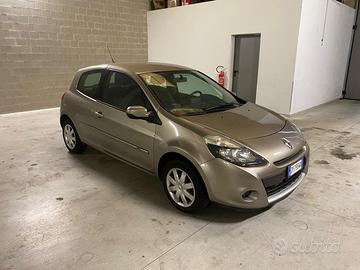 Renault Clio 1.2 16V 3 porte Luxe
