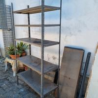 2 scaffali in metallo