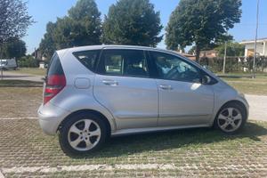 MERCEDES BENZ CLASSE A W169 180 D - MOTORE ROTTO