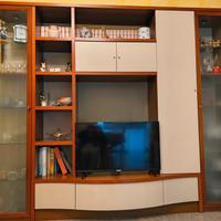 parete attrezzata soggiorno più cassettiera 