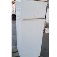 FRIGO CON CONGELATORE