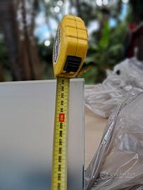 porta a battente in vetro satinato 