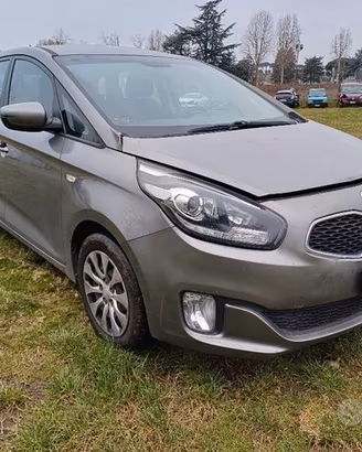 Ricambi e musata Kia Carens 1.700 CRDi Anno 2014
