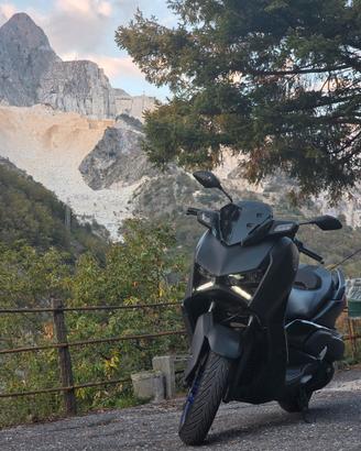 xMax 300 2025 Nero