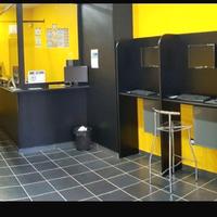 Mobili per agenzia di scommesse