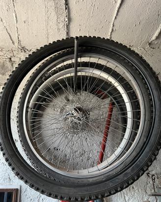 Ricambi bicicletta lotto gomme e cerchi
