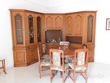 Sala da pranzo componibile in legno