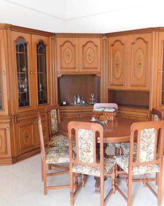 Sala da pranzo componibile in legno