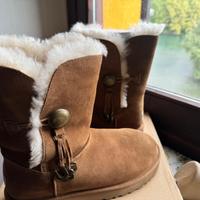 Stivali UGG e CONVERSE 41 nuovi