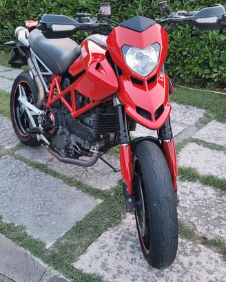 Ducati Hypermotard 1100 evo
