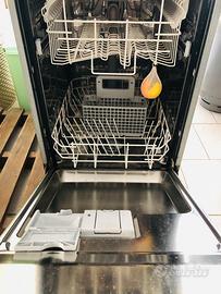 Lavastoviglie da incasso slim Zanussi