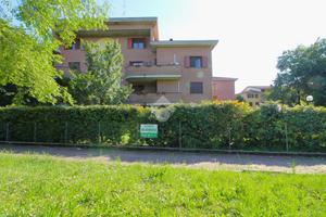 4 LOCALI A CAMPAGNOLA EMILIA