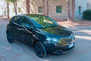 Lancia Ypsilon 1.0 FireFly 5 porte S&S Hybrid Ecoc