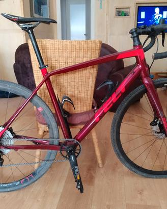 Bicicletta Gravel Felt