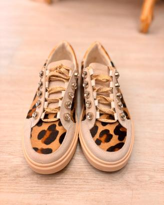 Scarpa da ginnastica maculata in cavallino n.37