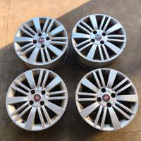 cerchi grande punto in lega 