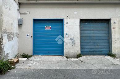 NEGOZIO A FRATTAMAGGIORE
