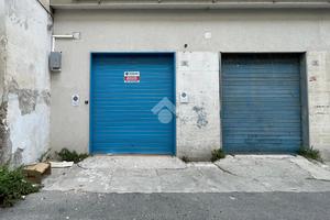 NEGOZIO A FRATTAMAGGIORE