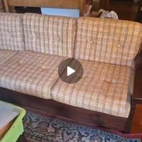 Divano in legno e tessuto