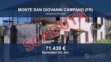 Immobile in asta di 220 m² con box auto a Monte Sa