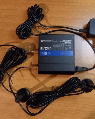 Teltonika RUT240 Router Industriale WiFi LTE 4G