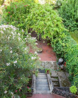 Villa di 307 m² con più di 5 locali a Milano