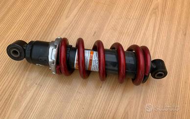 mono ammortizzatore Kawasaki er-n6