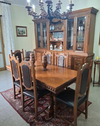 Sala da pranzo completa
