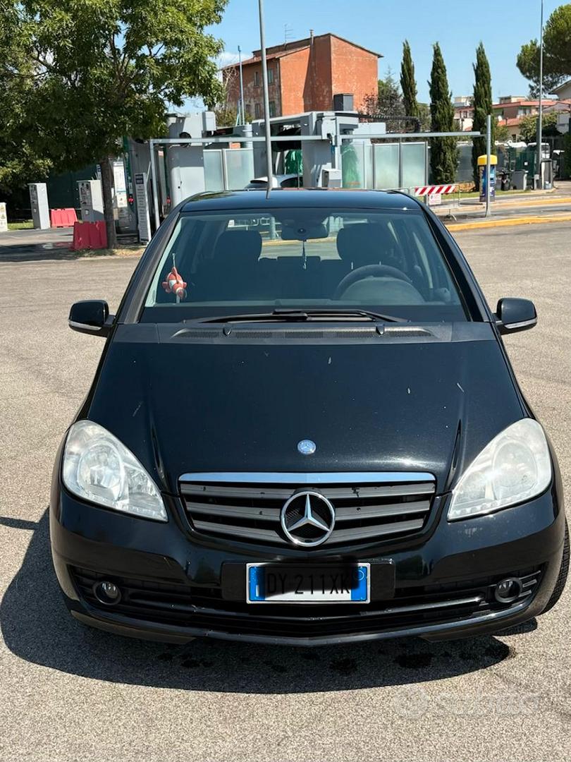 Mercedes-Benz A-Class 2009 photo 2