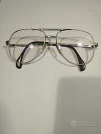 Occhiali da vista o da sole