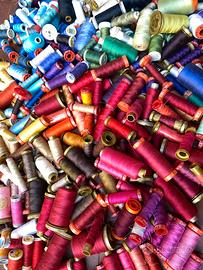 fili da cucito e ricamo