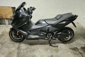 Yamaha TMAX 560 TECH MAX

