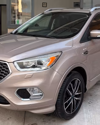 Ford Kuga 2.0 TDCI 180 CV S&S 4WD Powershift Vigna