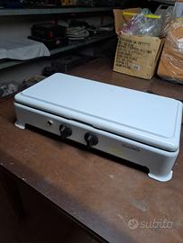 FORNELLO ELETTRICO A 2 PIASTRE