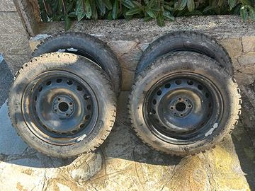Cerchi da 15" e gomme tassellate per panda 4x4