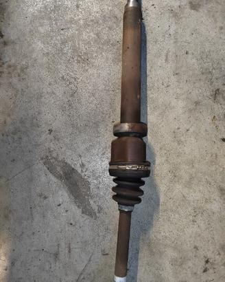 Semiasse destro FORD FIESTA 1388cc benzina 2011