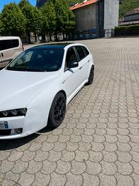 Alfa Romeo 159