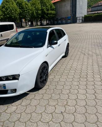 Alfa Romeo 159
