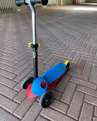 Monopattino 3 ruote con scocca intercambiabile