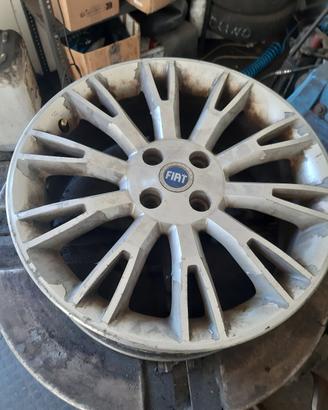 cerchi in lega fiat da 17 pollici 
