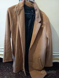cappotto elegante uomo marrone 
