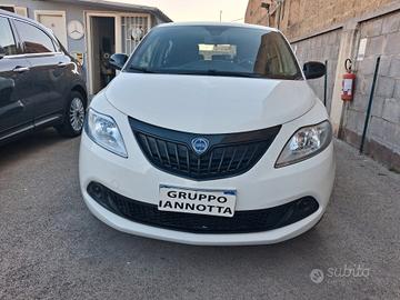 Lancia Ypsilon 1.0 FireFly 5 porte S&S Hybrid