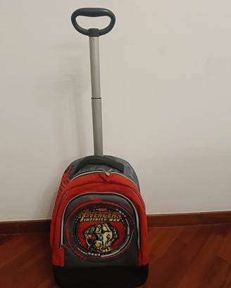 trolley scuola Avenger, pista e giochi