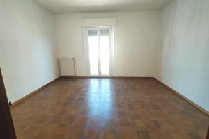 Appartamento con 3 camere e 2 bagni