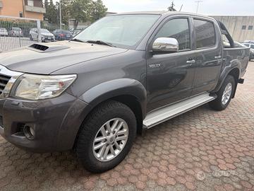 Toyota Hilux 2.5 D-4D 4WD 4p. DC Activex