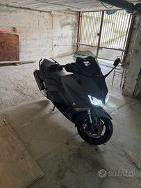Yamaha T Max 530 - 2011